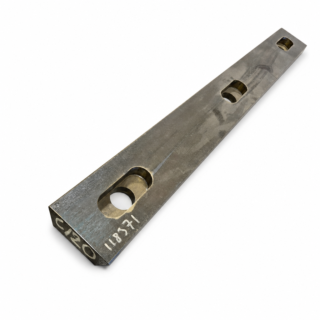 Tightening wedge, fixed/middle – Metso C120