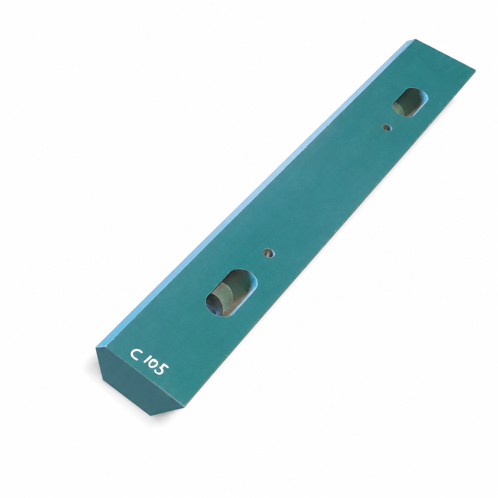Tightening wedge, swing – Metso C105 – image 2