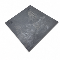 Discharger wear plate, rubber, upper deck left – Metso GP330 – image 2